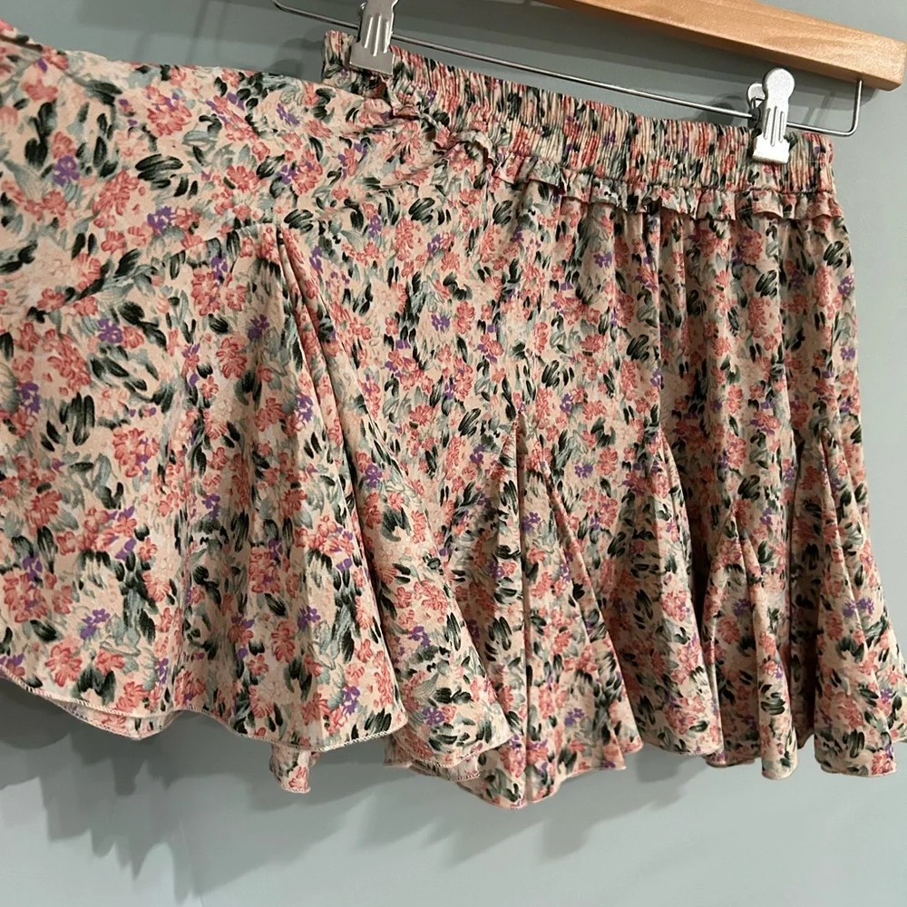 Skort Floral by ShoptheMint - Picture 3 of 5